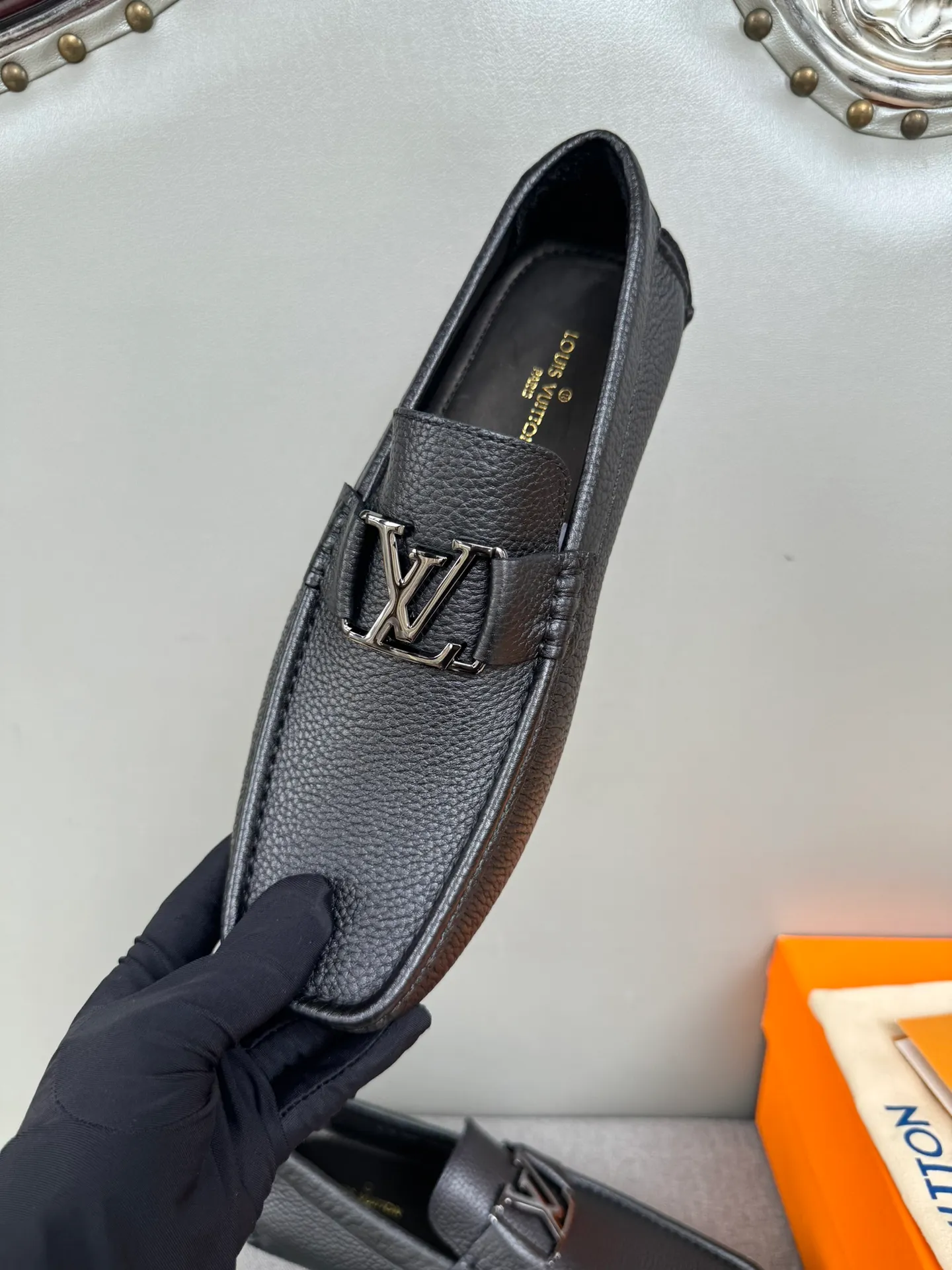 Batch 740💰[strong][strong][strong] Original order quality, new models at the counter, LV Louis Vuitton counter new models, handmade men's driving shoes, bean shoes, slip-on shoes, lazy shoes, exquisite hand-stitching, workmanship details comparable to the counters, Italian imported pebbled cowhide, water-dyed cowhide lining, sweat-absorbent and deodorant, black, 39-44 in large quantities in stock (38, 45 custom-made)